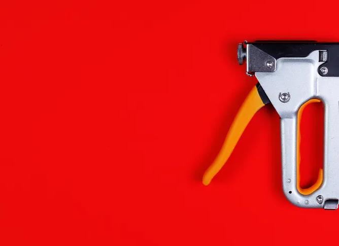 Как выбрать и использовать мебельный степлер